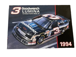 NASCAR #3 Dale Earnhardt Sr. Goodwrench 1994 Chevrolet Lumina Model Kit - Foto 1 di 3