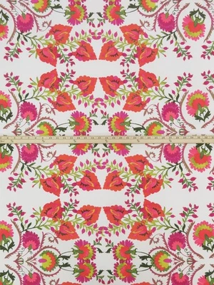 Jersey tejido blanco roto ITY flores folclóricas diseñador de Nueva York por yarda   Foto 1 de 2