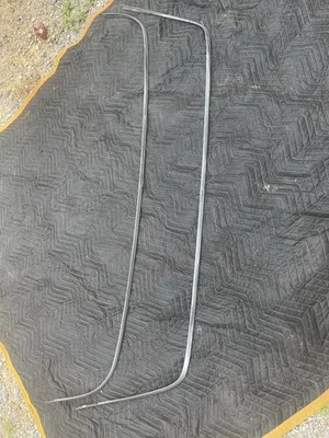 Título: Dodge Coronet 1965 2 puertas techo rígido ventana trasera moldura cromada - OEM Mopar Foto 1 de 4