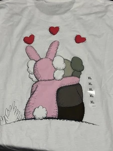 Camiseta Uniqlo x KAWS Blanca 2024 EE. UU. Talla Grande (Asia Talla XL) - Imagen 1 de 2