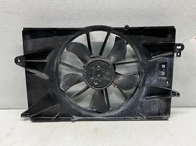 2015-2017 CHRYSLER 200 RADIATOR COOLING FAN SHROUD AND BLDE ASSEMBLY, OEM LOT015 Foto 1 de 4