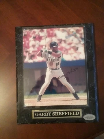 GARY SHEFFIELD FLORIDA MARLINS AUTOGAPHED PLAQUE Cover