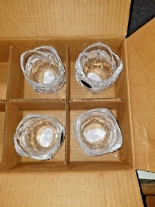 Juego de candelabros votivos flores rosa cristal plomo fino 24 % cristal St George - Imagen 1 de 6