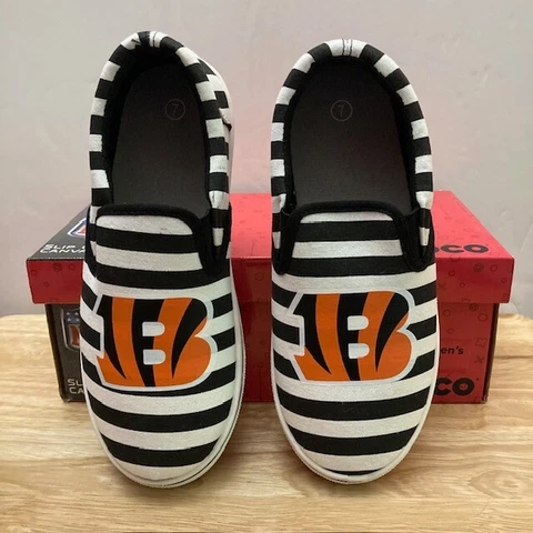 CINCINNATI BENGALS Official FOCO NFL "Slip-On Canvas Slides" (Women's Size 7) Cover