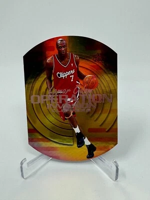 Tarjeta troquelada Fleer Force 1999-00 baloncesto Lamar Odom operación invasión #2 Foto 1 de 2