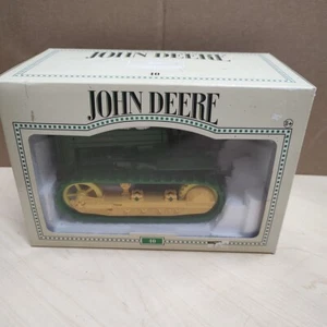 Ertl 1/16 John Deere Model 40 Crawler #5072DO GUC w/Box - Picture 1 of 9