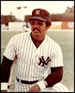 Reggie Jackson 8x10 Unsigned Color Photo New York Yankees Relaxed Pose - Picture 1 of 1