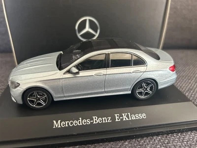 iScale 1:43 Mercedes E-KLasse Limousine AMG Line W213 hightechsilber B66960498