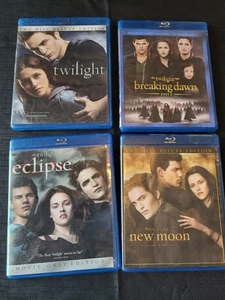 Twiligt Breaking Dawn Eclipse New Moon Vampire Romance Blu-Ray Lot - Bild 1 von 2