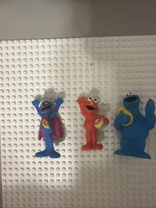 Sesamstraße Figuren Konvolut 3 Cake Topper Elmo Grover & Krümelmonster - Bild 1 von 12
