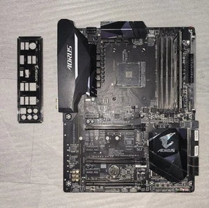 GIGABYTE GA-AX370-Gaming K7 (AORUS) - Photo 1/7