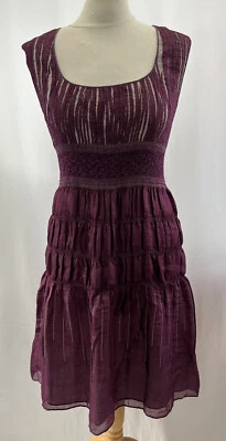 Vestido Studio Talla M Púrpura Mezcla Poliéster Sin Mangas Hasta la Rodilla Elastizado Para Mujer Foto 1 de 4