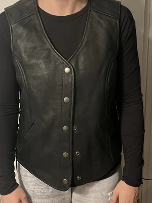 MOTORCYCLE VEST-WOMENS LEATHER VEST -FIRST CLASSICS MANUFACTURING LARGE - Image 1 of 4