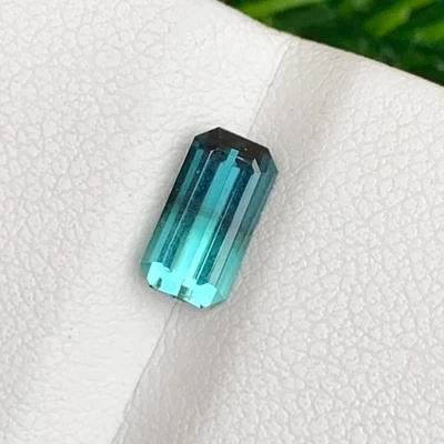 Natural Bicolor Tourmaline from Afghanistan, Emerald Cut 1.05 Carat - Image 1 of 4