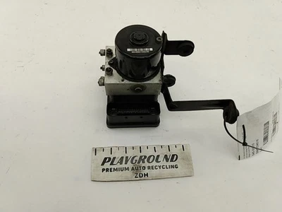 VOLVO V50 S40 ABS Anti-Lock Brake Pump & Controller 2004 2005 2006  - Image 1 of 4