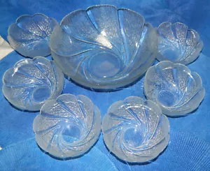 KIG Malaysia Vintage Serene 7 Pc Salad & Dessert Bowl Set Clear w/Scalloped Edge - Picture 1 of 13