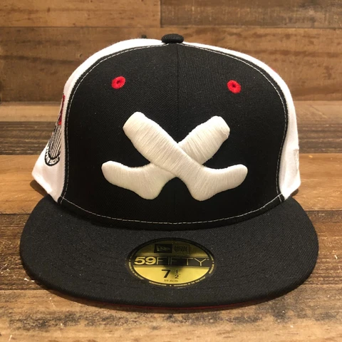 Chicago White Sox Hat Cap Men Fitted 7 1/2 Tri Color Cross Socks EST 1900 - READ Cover
