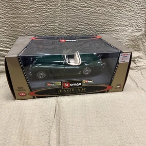 BURAGO GREEN (1948) JAGUAR XK 120 ROADSTER DIE CAST CAR - METAL - - Picture 1 of 5