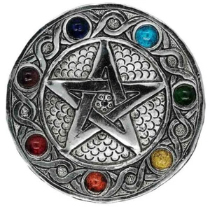 Runder Räucherstäbchenhalter aus Metall mit Pentagramm und Chakra Perlen (P112) - Bild 1 von 1