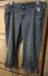 Women's Cato Stretch Denim Capri Jeans - Size 20W  Cuffed Legs - Picture 1 of 4
