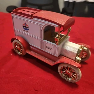 1913 Model T Van Bank Ertl Oil Gas Petroleum AMOCO #1 # 9150 (MIB) - Picture 1 of 20