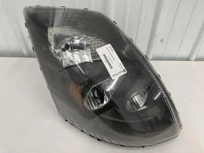 Faro derecho/pasajero Volvo VNL 2003-2018 - usado Foto 1 de 4