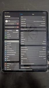 Apple iPad Pro 12.9" 3rd Gen 256GB WiFi Cellular + Genuine Apple keyboard - Picture 1 of 9