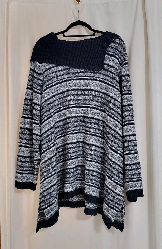 Suéter Pullover Catherines Mujer Talla Grande 3X Azul Marino Blanco Rayas Capucha Cuello Foto 1 de 4