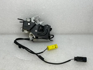 BMW 5er F90 6er G32 8er F91 Z4 G29 SCHLOß FRONTKLAPPE FGS LINKS FGS 7347410 - Bild 1 von 5
