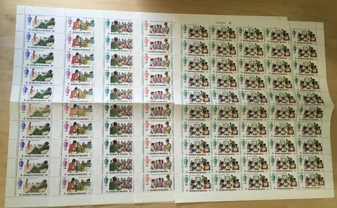 SPECIAL LOT Maldives 1970 338-42 - Intl Education Year - 50 Sets of 5v - MNH Cover