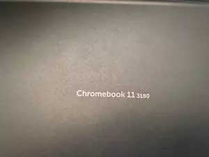 Dell Chromebook 3180 - 11" - 4 GB RAM - 32 GB di memoria eMMc - nero - ottime condizioni - Foto 1 di 6