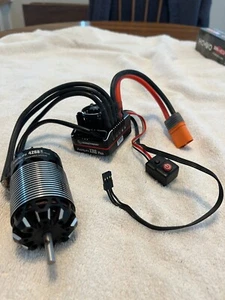 Hobbywing Xerun XR8 Plus G2S Brushless ESC/4268SD G3 Motor Combo (2800kv) - Picture 1 of 3