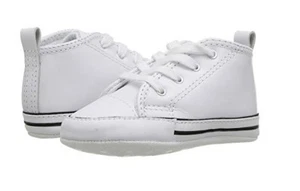 NEU CONVERSE KINDERBETT KLEINKIND UNISEX BABY WEISS LEDER KOSTENLOSER VERSAND MEDIUM - Bild 1 von 4