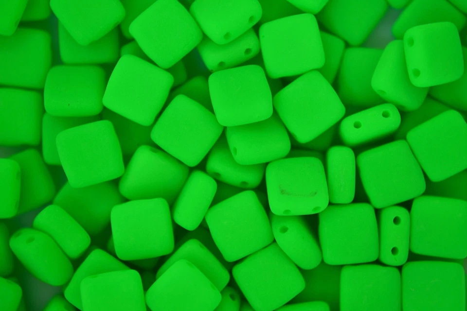 25x CzechMates Tile Czech Seed Beads 6x6mm 50 Colors to Choose Jewellery Making - Image 1 of 1