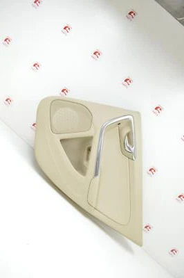 11 12 2012 Volvo S60 T5 panel de moldura de puerta trasera derecha OEM (39817594) RH Foto 1 de 4