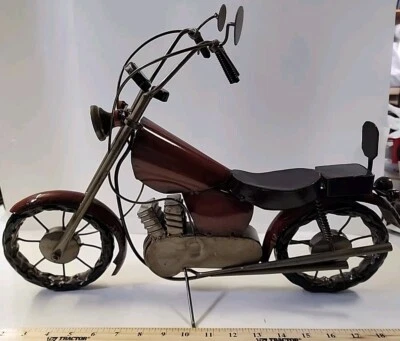 Arte de motocicleta vintage 15 pulgadas de alto decoración metal granate cerdo picadora bicicleta  Foto 1 de 4