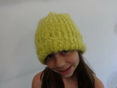 NUEVO CON ETIQUETAS Dead Stk Mossimo Target Marca Amarillo Gorro Invierno Sombrero Mujeres OSFA Foto 1 de 4