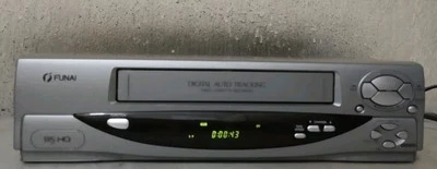 FUNAI 21A200 VIDEOREGISTRATORE VHS 4 TESTINE CON TELECOMANDO  - Immagine 1 di 4