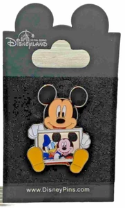 Prendedor Disney Hong Kong - MICKEY MOUSE DONALD DUCK FOTO IMAGEN DIFÍCIL DE ENCONTRAR PIN SIN USAR - Imagen 1 de 4