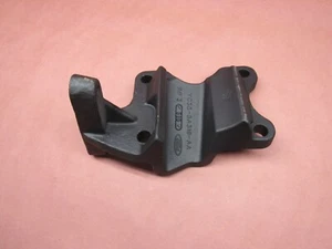 99-04 Ford F250 F350 4X4 Front Axle U Bolt Bracket Sway Bar Mount 1C34-5A316-AA - Picture 1 of 6