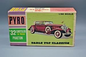 Pyro #C413 - '32 Chrysler Le Baron Phaeton 1/32 Scale Plastic Model Kit - Picture 1 of 10