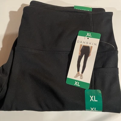 Danskin Women's Lightweight Active 7/8 Legging Black #9388 Size XL  - Image 1 of 4
