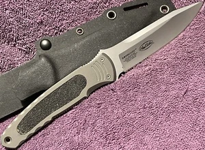 Colt Fixed Blade Knife 4 3/4 Inch Blade Fred Carter Design - Picture 1 of 8