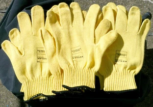 DuPont Kevlar Glove Cut, Abrasion, Heat, Puncture Resistant 3 Pairs - XL+ Size - Picture 1 of 4