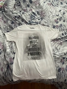 Shirt ohne Musik - Bild 1 von 1