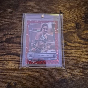 Roxanne Perez /5 Red Geometric - WWE Topps Chrome 2025 - Scheda #44 - Foto 1 di 2