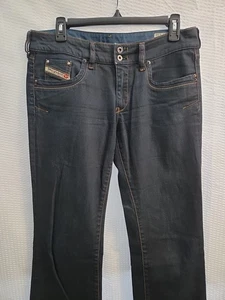Jeans DIESEL Ronhar stret bootcut donna W31 L34 blu scuro denim Italia 33x35 CE - Foto 1 di 19
