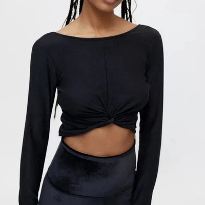 Pullover Beyond Yoga Peso Pluma Centro Escenario Recortado Manga Larga Talla Pequeña S Foto 1 de 4