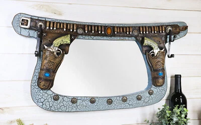 Espejo de pared Western doble pistolas en funda de cuero sintético con ganchos para toallas Foto 1 de 4