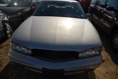 Motor de ventana eléctrica pasajero delantero derecho para 91-05 Park Avenue 86028 Foto 1 de 3